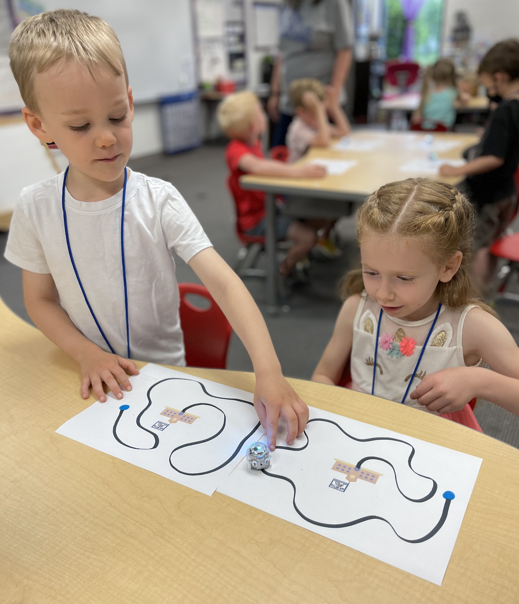 The Ozobots are Here  Brookfield Elementary School