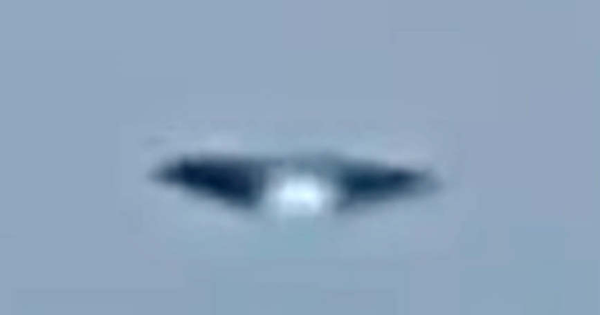 Thousands witness UFO Over New Jersey Sept 14, 2020, 4 Videos, UFO Sighting News.