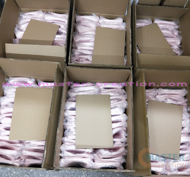 cosmetic bags in cartons