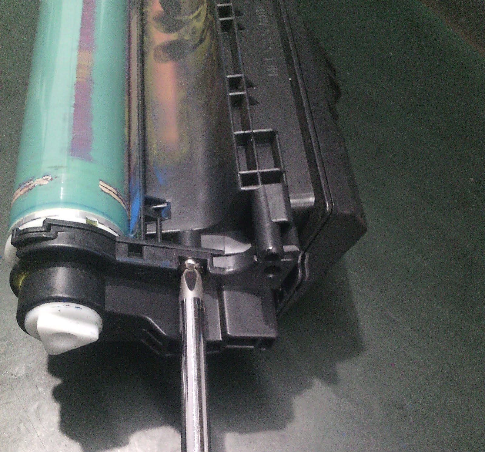 Semua Tentang Printer Laser Tutorial Service Drum Unit HP Laserjet CP1025