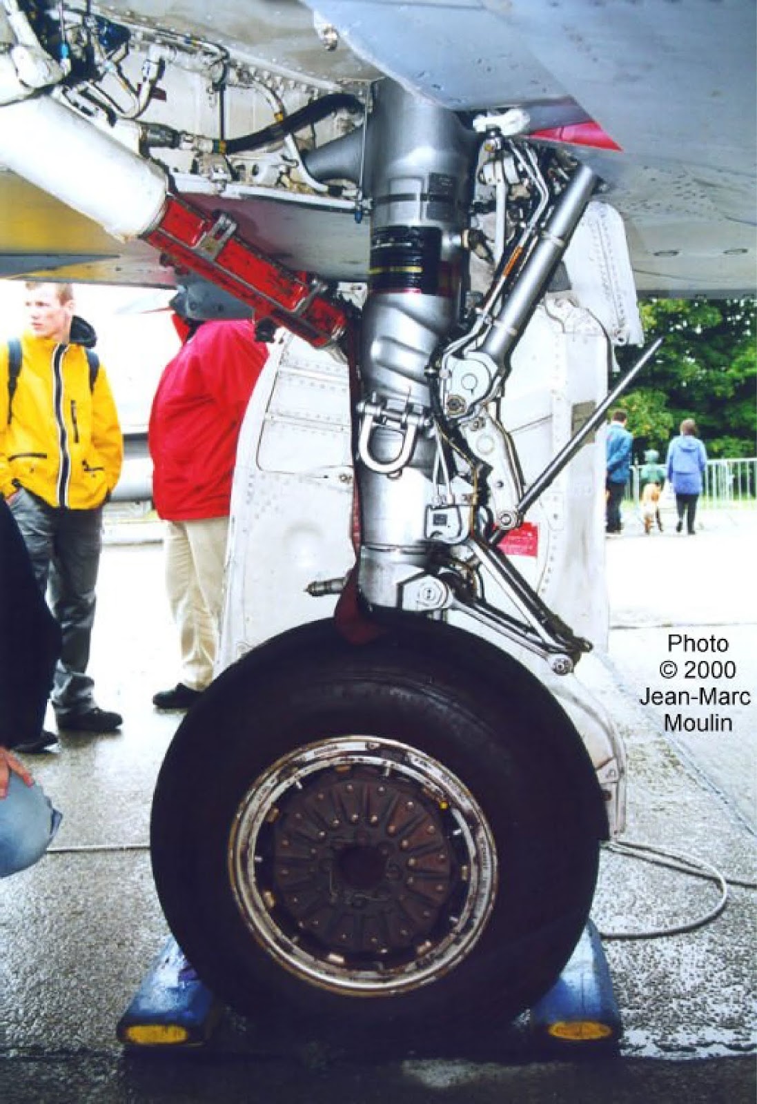 F4H (F4) PHANTOM MAIN LANDING GEAR SHRINK MECHANISM Article Fri 02