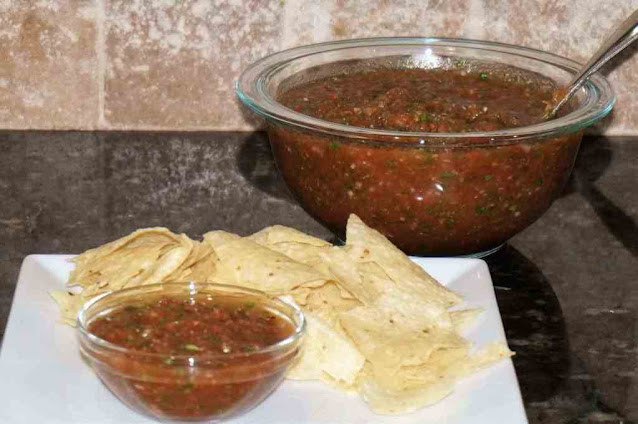 5-Minute Restaurant-Style Salsa – The Secret Ingredient