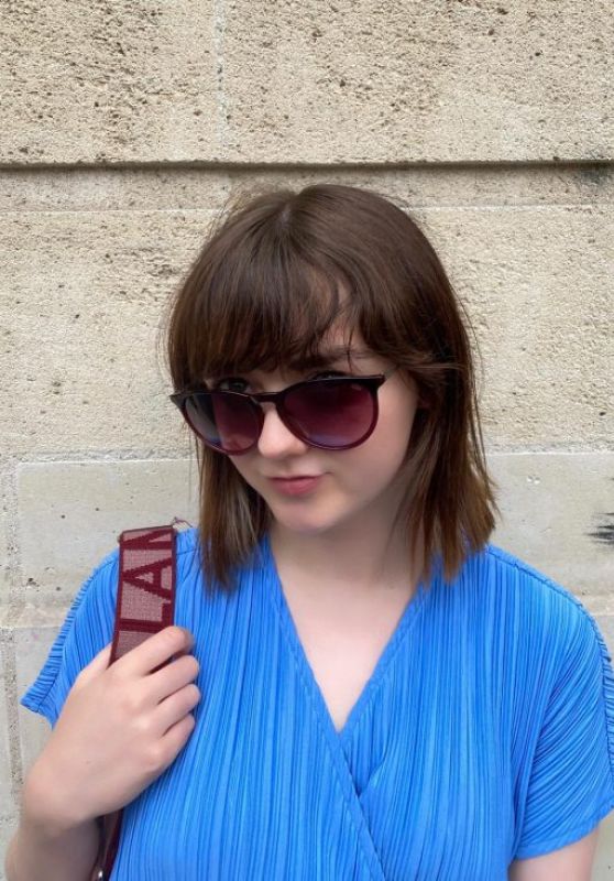 Maisie Williams Chinook Collection- July 2020