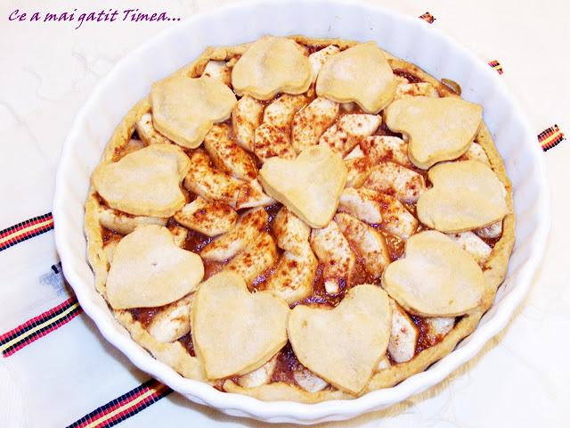 Tarta cu mere si gem de prune
