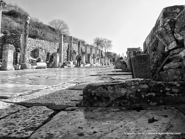 Uma das ruas da cidade de Éfeso