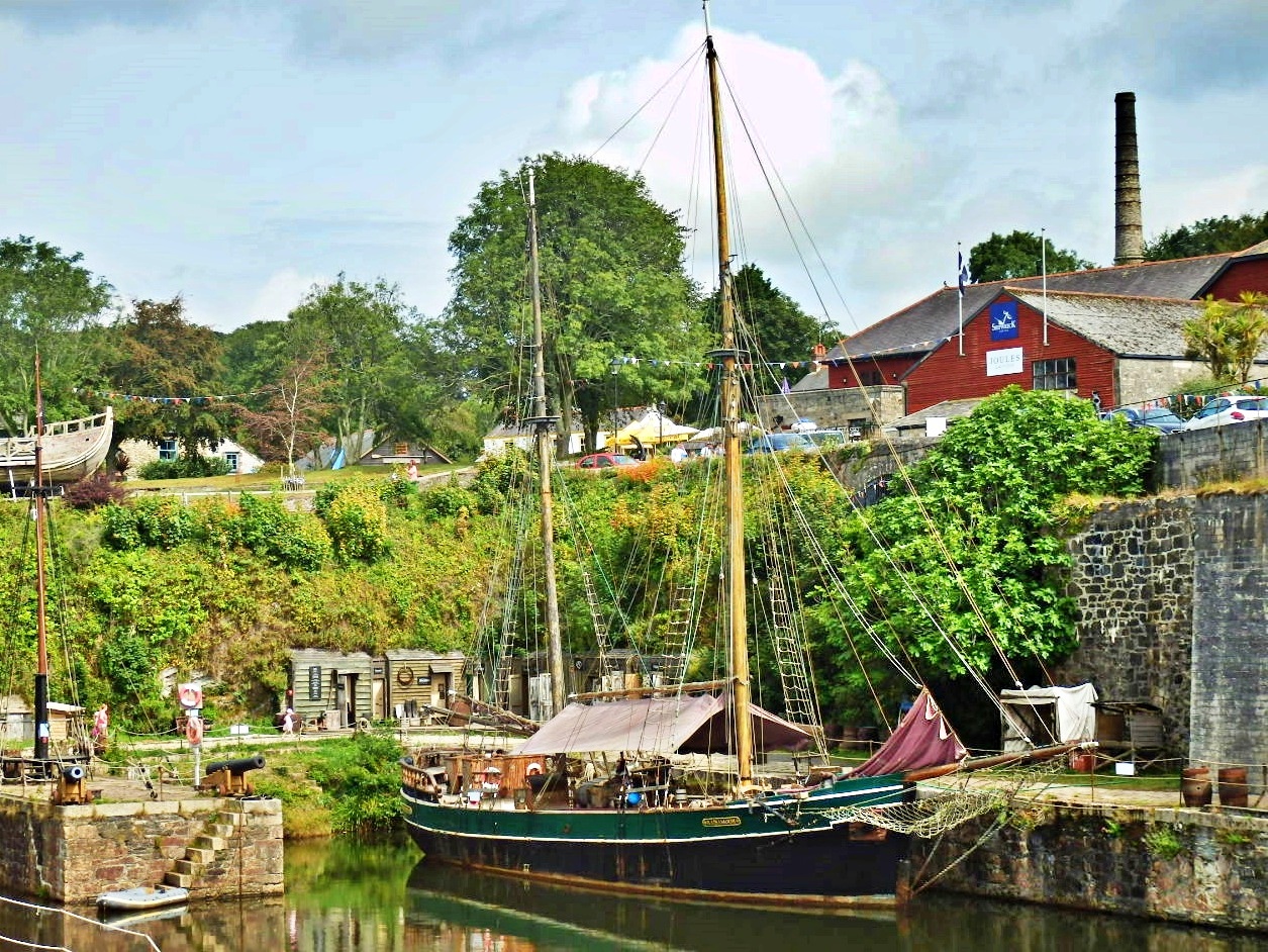 Mike's Cornwall A Quiet Stroll Around Charlestown Harbour, Cornwall and Poldark's Sailing Ship