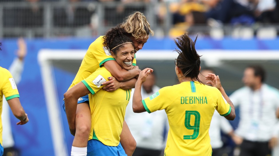 Brasil feminino avança nas duplas Torneio de Pequim