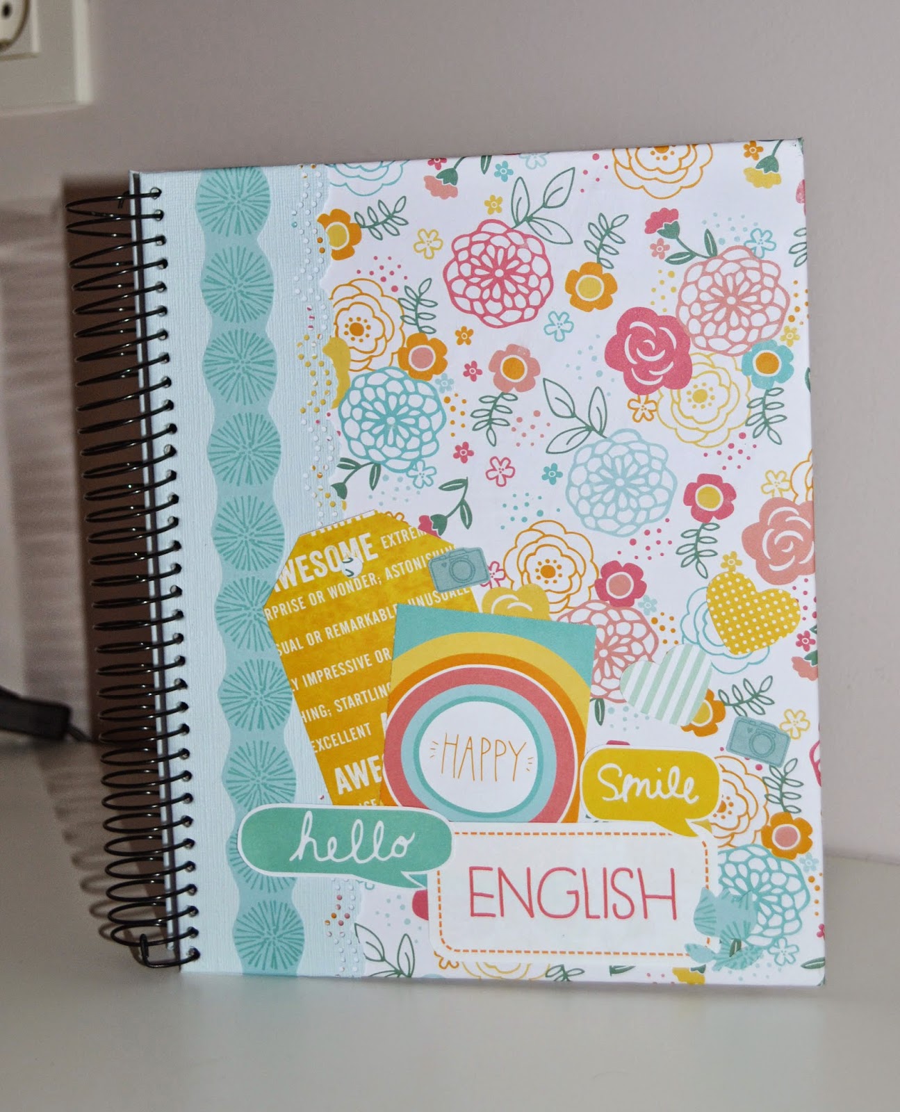 Con manos de papel CUADERNO PARA INGLÉS