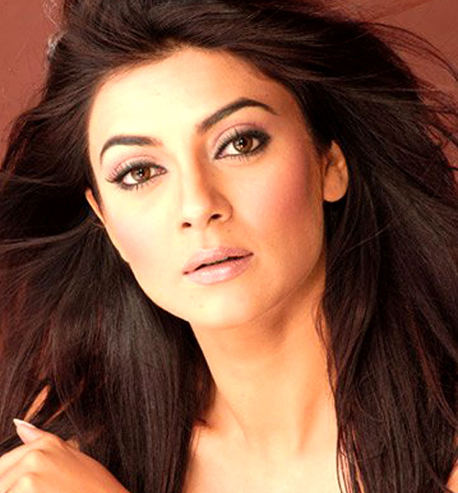 Hot And Sexy Celebrities Biography And Wallpapers Sushmita Sen Biography