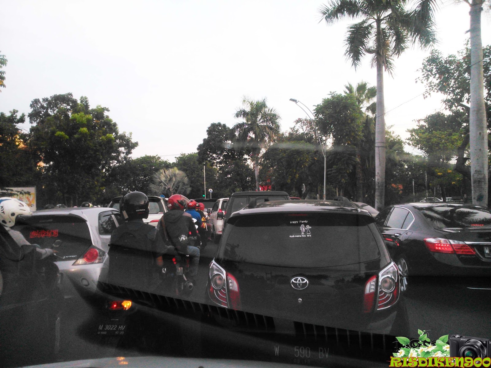 Perjalananku: Pengendara mobil pribadi ternyata tidak kalah liar di