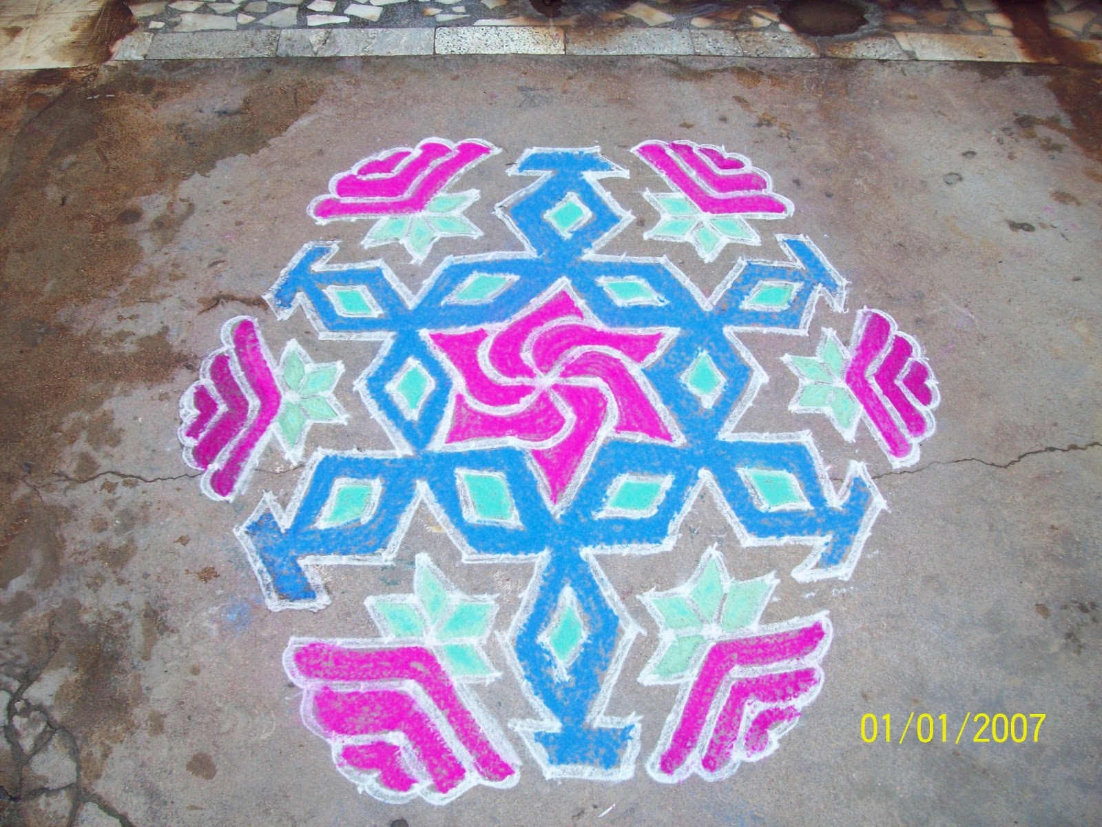 Rangolis: chukki rangoli.....