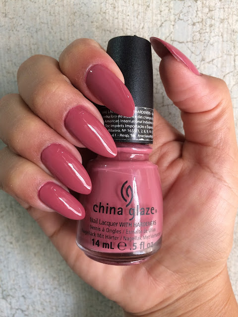 Unhas Stiletto: elegância e classe com a unha tendência de 2017