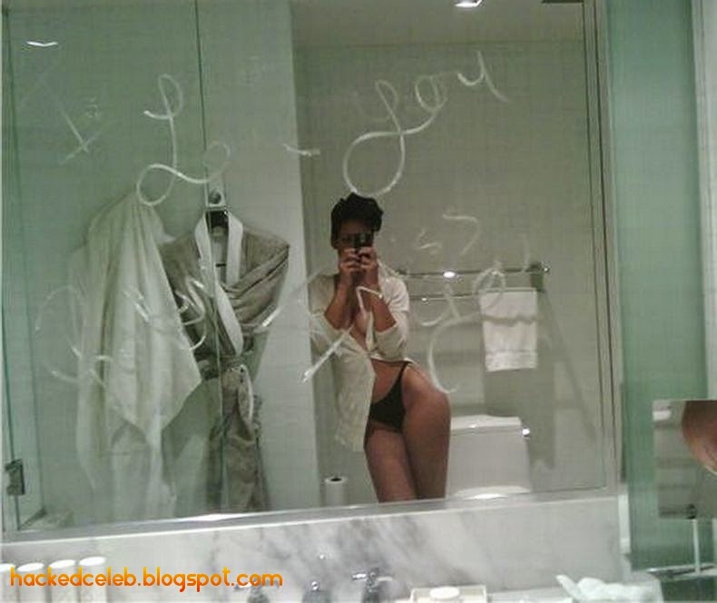 Rihanna S Nude Picture 88