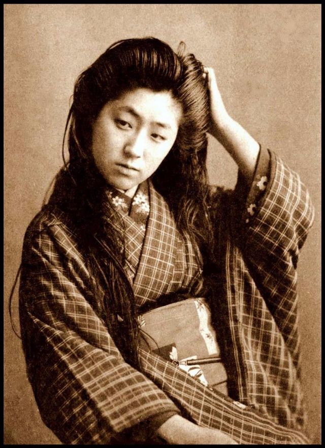 Beautiful Old Photos of Geisha and Maiko During Meiji Era  1890s 1910s - 85