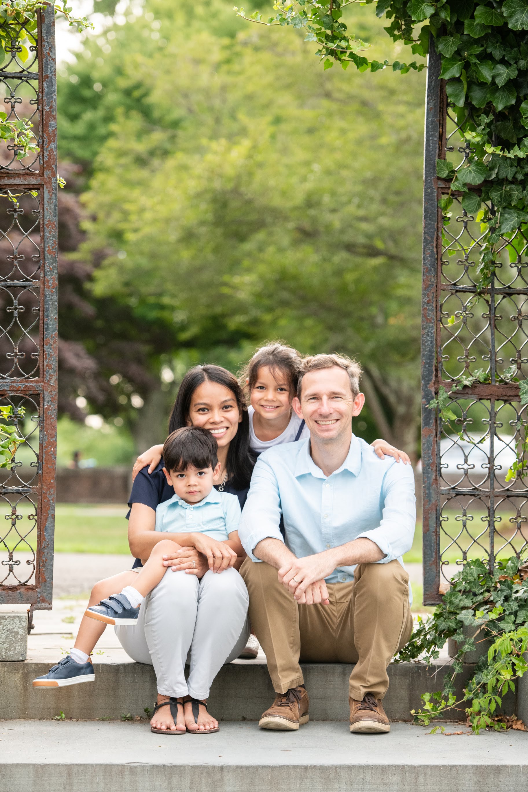 Fairfield County Family Photo Shoot | Photo by Erica Carryl - Vine & Branch Photography | Taste As You Go