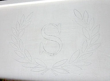 bed tray with wreath and initial