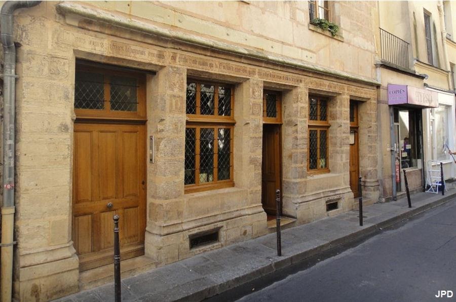 Parisbiseart Maison de Nicolas Flamel La plus vieille maison de Paris
