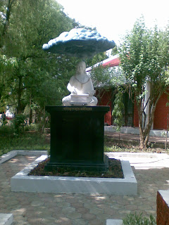 kalidasa-statue.jpg