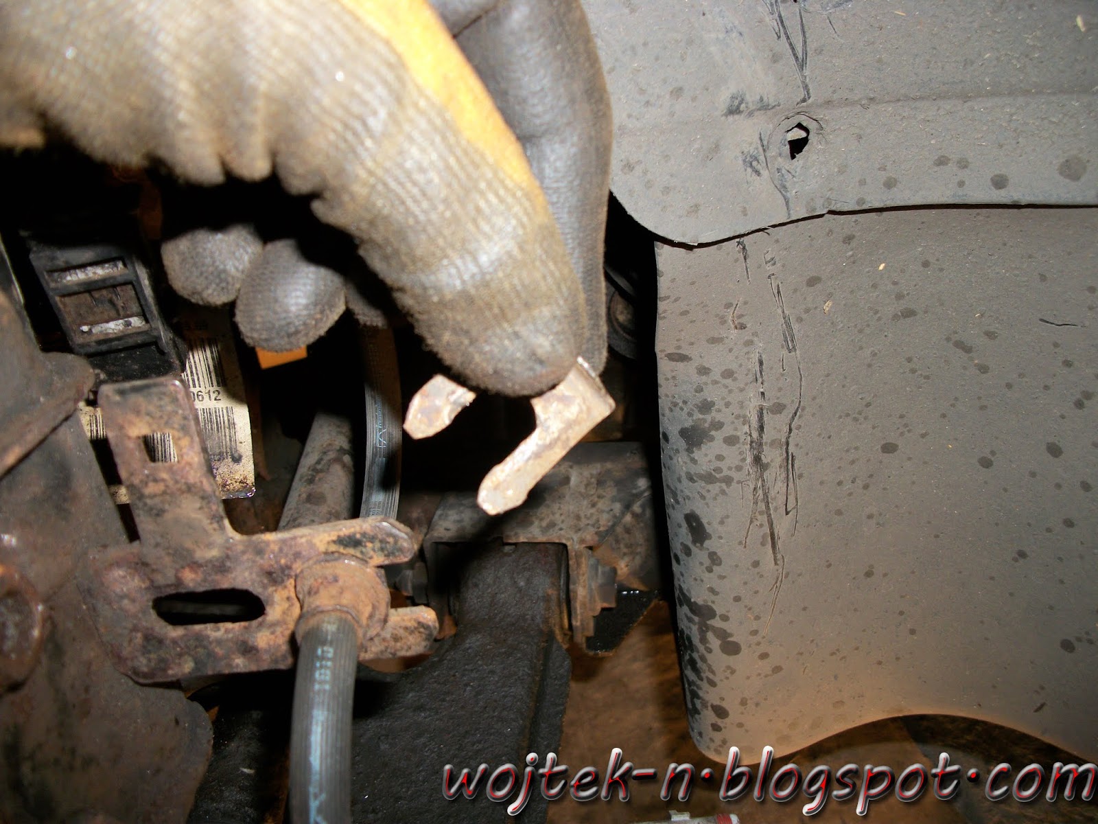 wojtekn Vauxhall Opel Zafira B spring coil shock absorber replacement