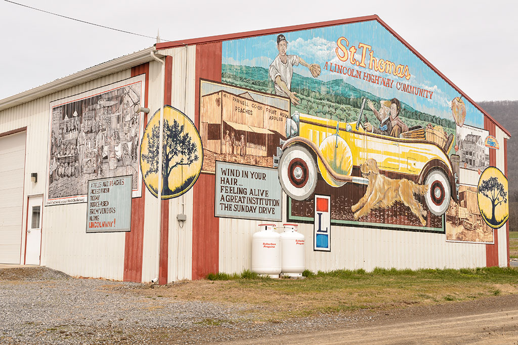 Lincoln Highway Mural at C & R Produce
