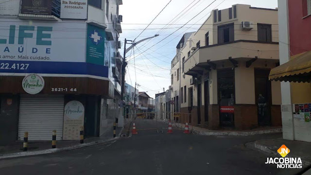 Jacobina: Rua Manoel Novaes deve ter tráfego liberado no final da tarde desta segunda