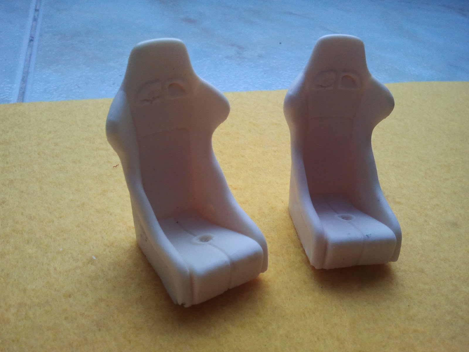 material para maquetuning 1:18: Interior 1:18 en resina