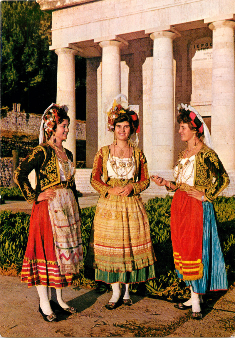 FolkCostume&Embroidery Overview of the costumes of the Greek Islands