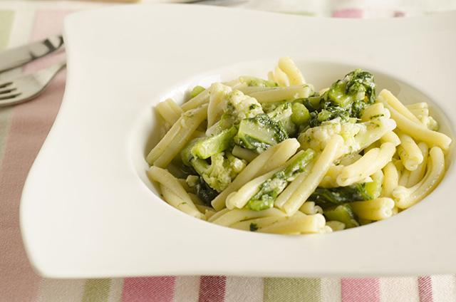 Caserecce con broccolo di Bassano e caprino stagionato