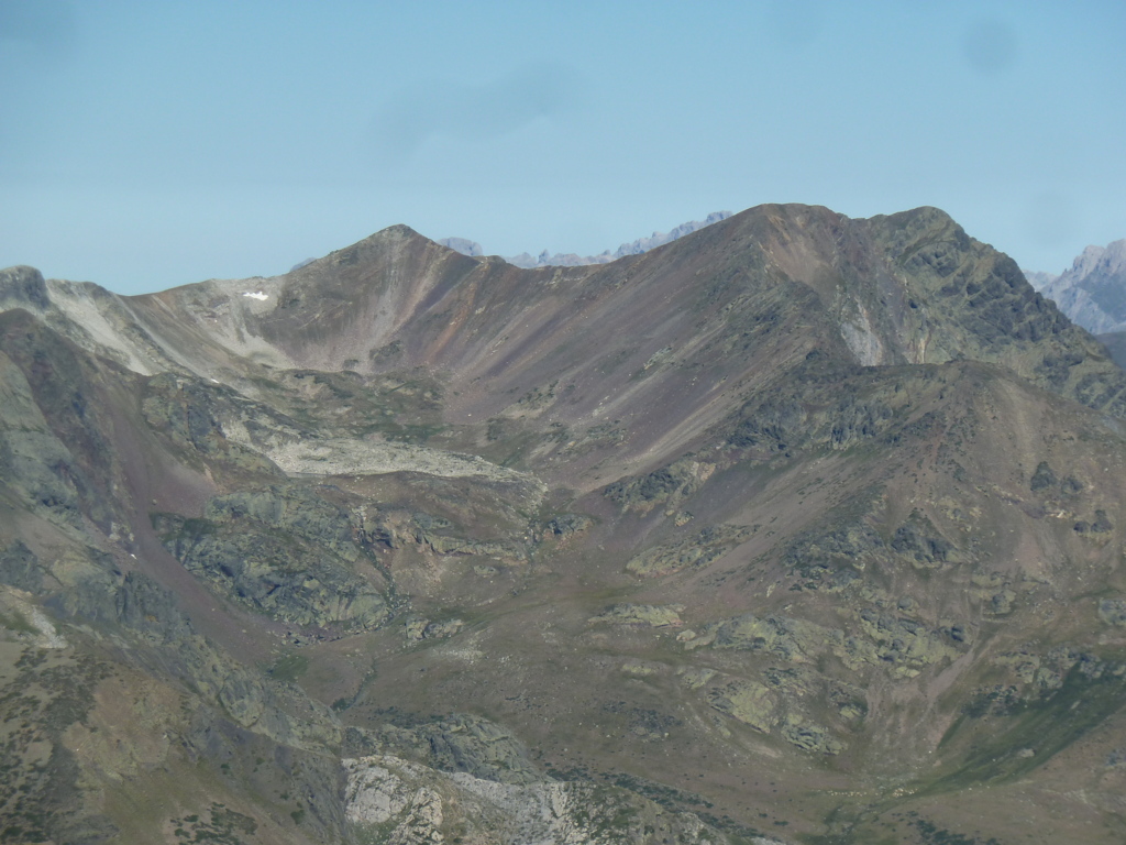 CURAVACAS, 2.524m (La montaña verdinegra) P1210923%2B%2528FILEminimizer%2529
