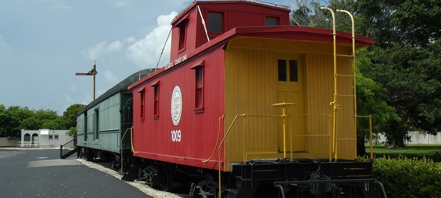 En el Naples Depot En el Naples Depot