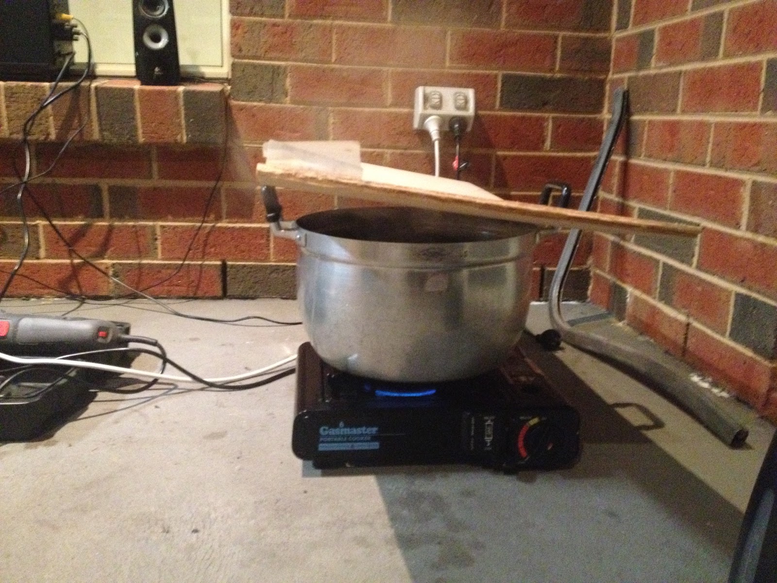 HD3D002 Furniture Design: steaming and bending plywood experimentation