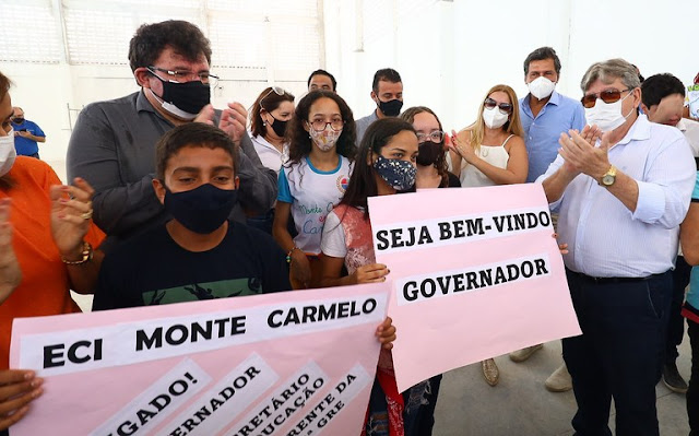 João Azevêdo inspeciona reformas, entrega obras da educação e acompanha programa Prato Cheio em Campina Grande João Azevêdo inspeciona reformas, entrega obras da educação e acompanha programa Prato Cheio em Campina Grande