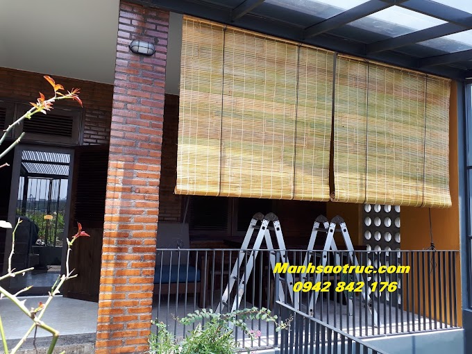 MÀN SÁO TRÚC CHE NẮNG BAN CÔNG NHÀ PHỐ