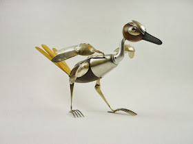 13-Road-Runner-Sculptor-Recycled-Animal-Sculptures-Dean-Patman-Graphic-Design-www-designstack-co