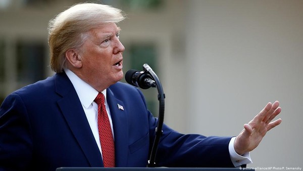 Trump Umumkan Penghentian Dana untuk WHO Trump Umumkan Penghentian Dana untuk WHO