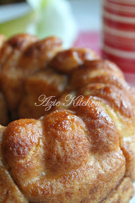 Cinnamon Sugar Pull Apart Bread