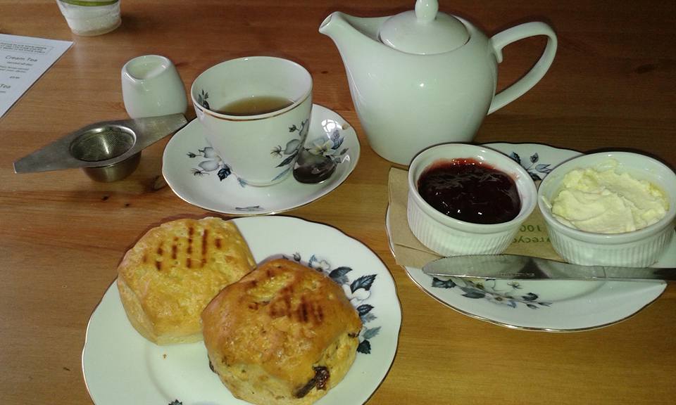Vraie fiction The cream tea and Bean & Brew in Wallingford