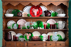 Click on image to my Christmas Hutch
