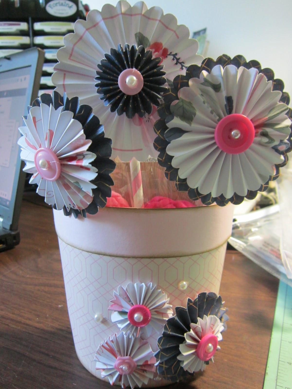 Krafting with Karen Pattern Paper Flower Pot