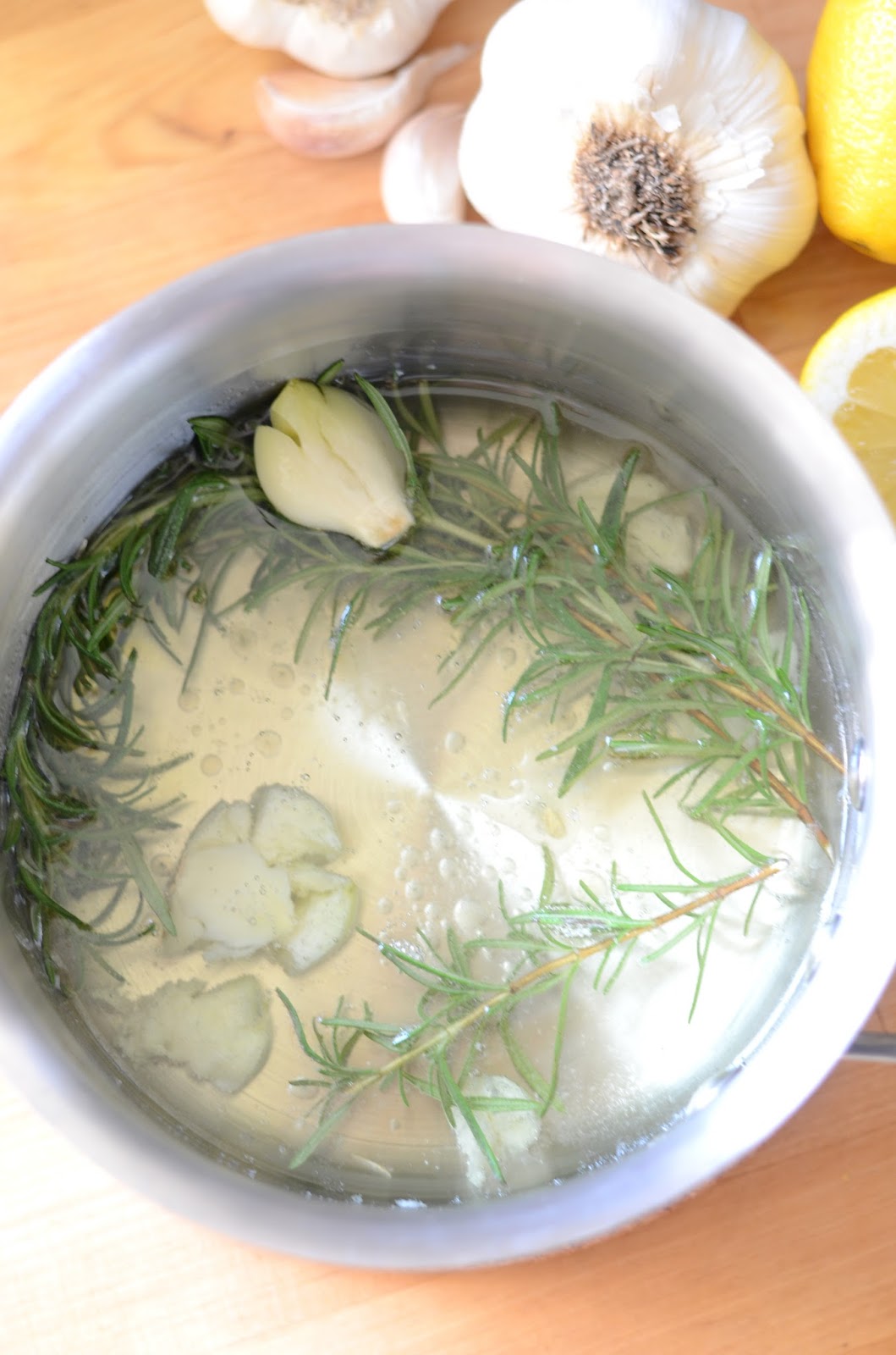 IRON & TWINE Rosemary & Garlic Infused Olive Oil