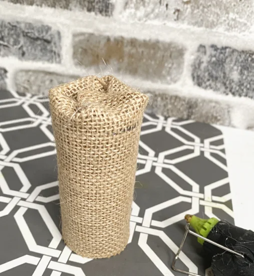 burlap around toilet paper tube