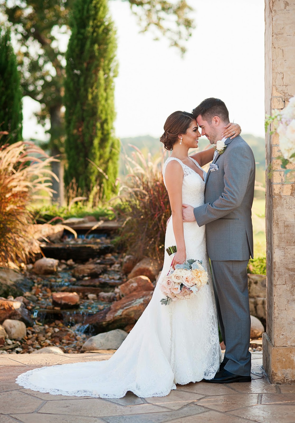 Fly Me to the Moon: Real Wedding: StarDust Bride Samantha in Augusta Jones