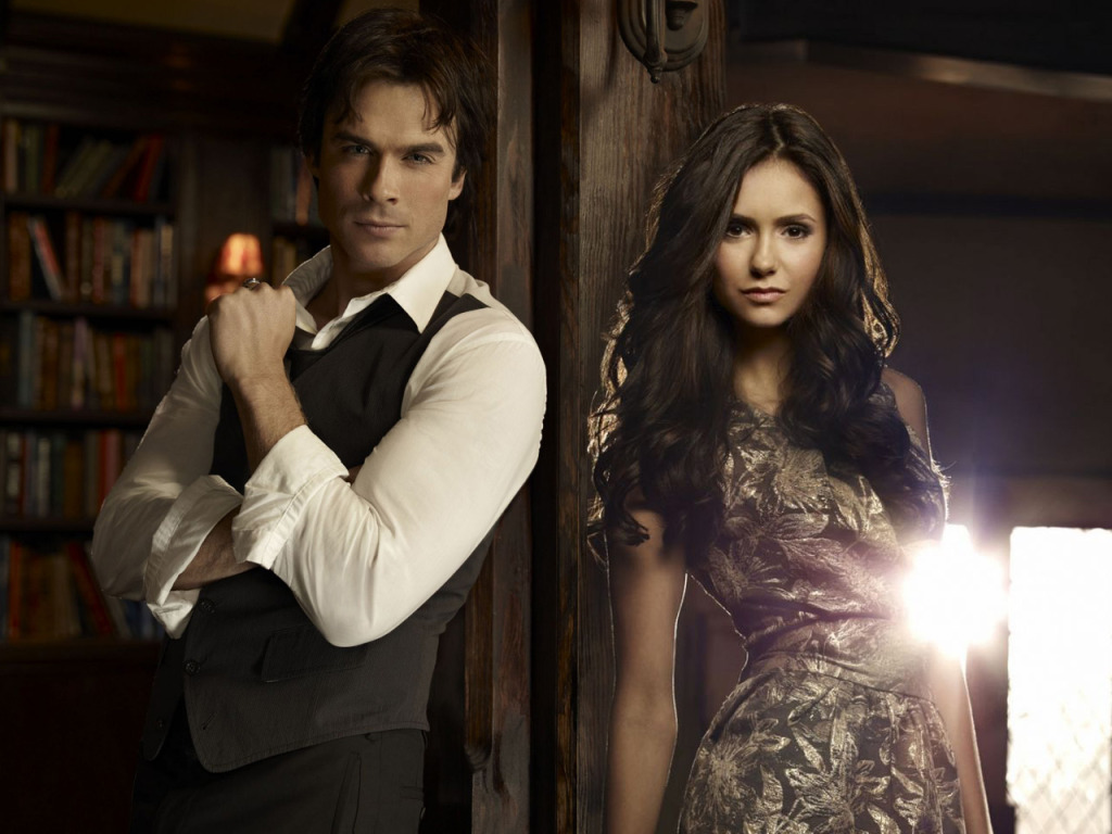 http://1.bp.blogspot.com/-CUB0_kUet7s/UGIxcIjLU3I/AAAAAAAAJzM/rXRBH8RQWpE/s1600/ian-and-nina-ian-somerhalder-and-nina-dobrev-15270680-1024-768.jpg