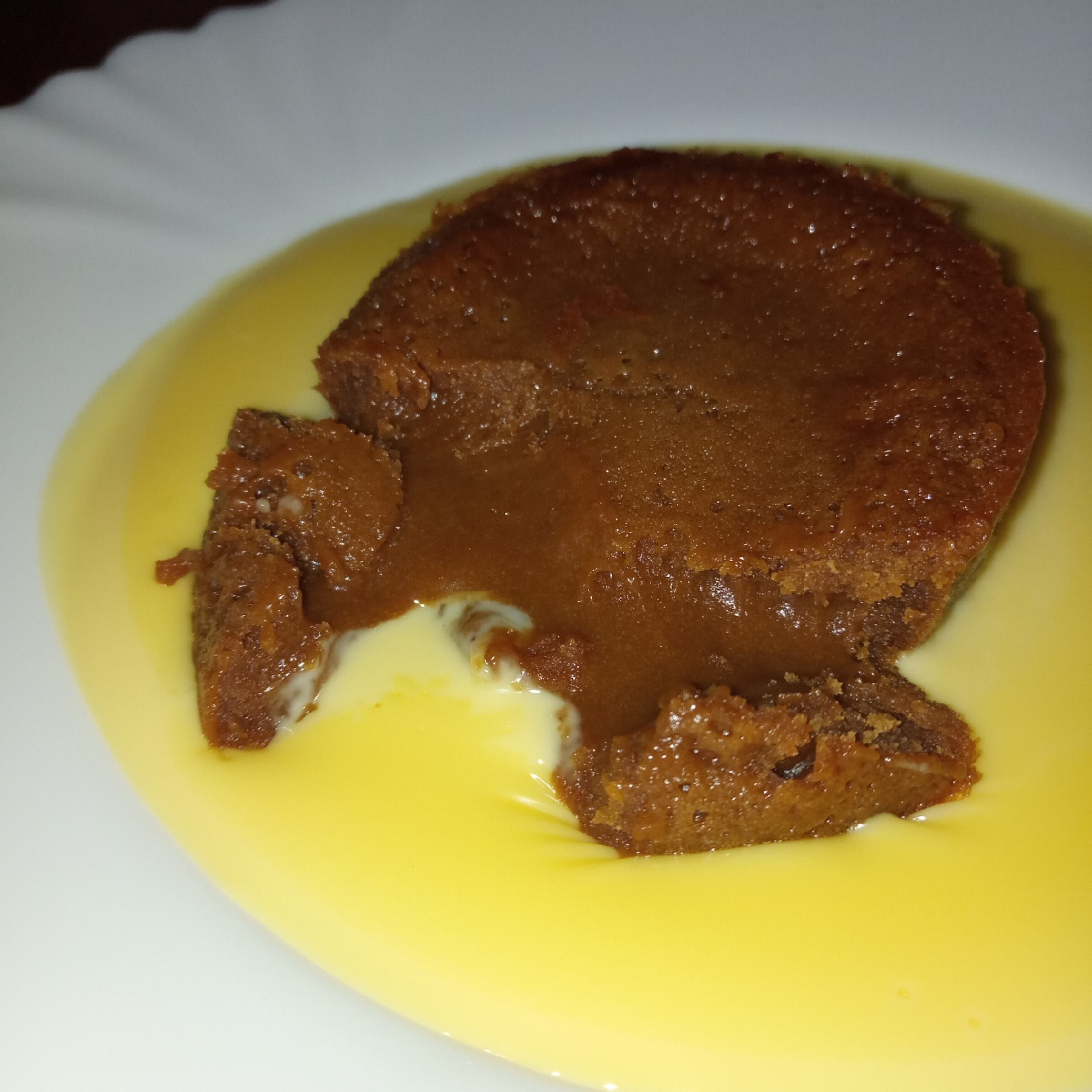 Supersupergirl's Food Reviews Cadbury melt in the middle caramel puddings