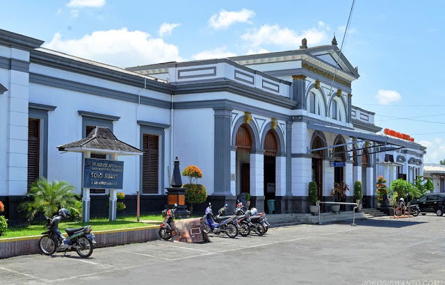 Perkembangan Arsitektur Art Deco di Indonesia dan Contohnya