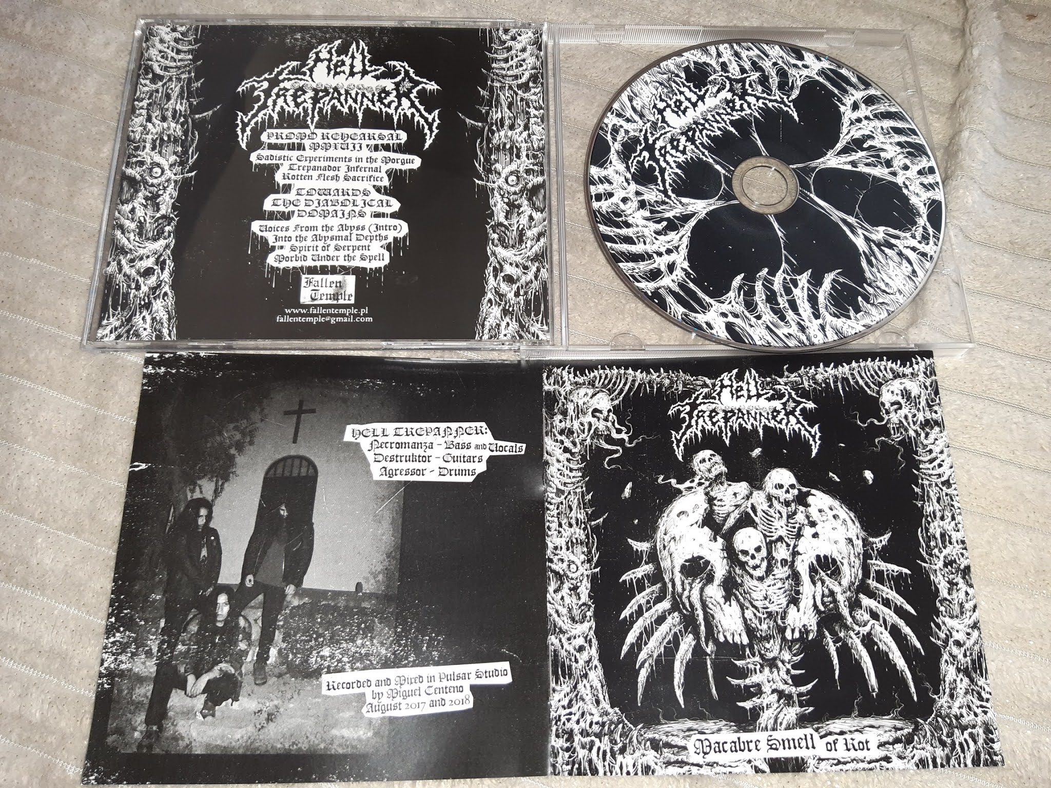 HELL TREPANNER - Macabre Smell of Rot. CD