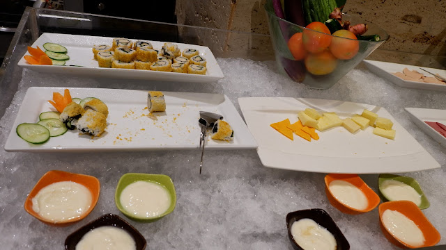 berbagai menu sarapan yang enak di hotel mercure jakarta