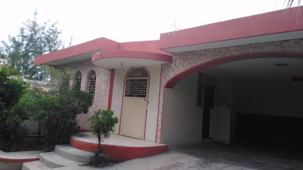 IMMOBILIER VENTE ET ACHAT EN HAITI Maison à vendre à CampPerrin, Sud
