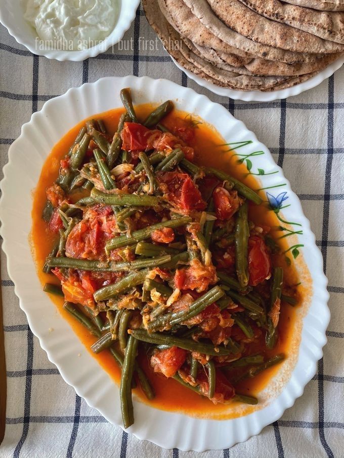 Lebanese Green Beans Stew with Tomatoes Loubieh bi Zeit