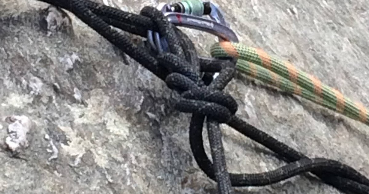 DumbAnchors For a top rope anchor, simple carabiners are best.